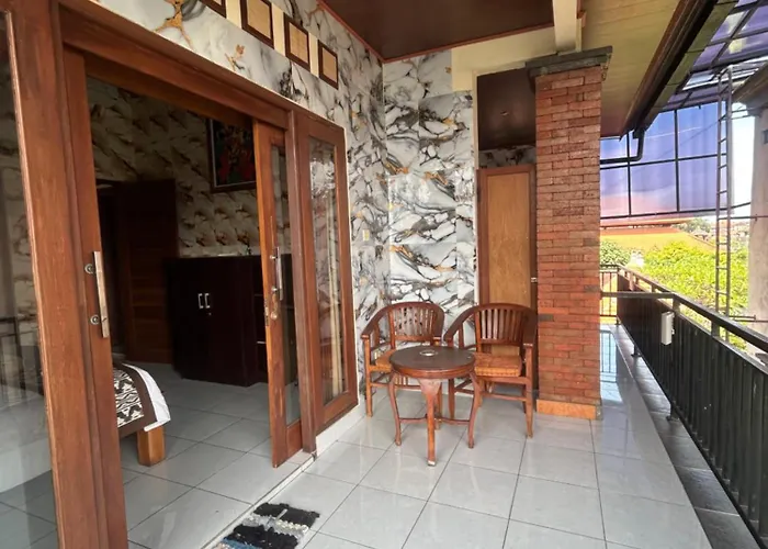 Nami House